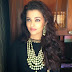 BOLLYWOOD ISHTYLE: Aishwariya's Beautiful Gold & Black Look