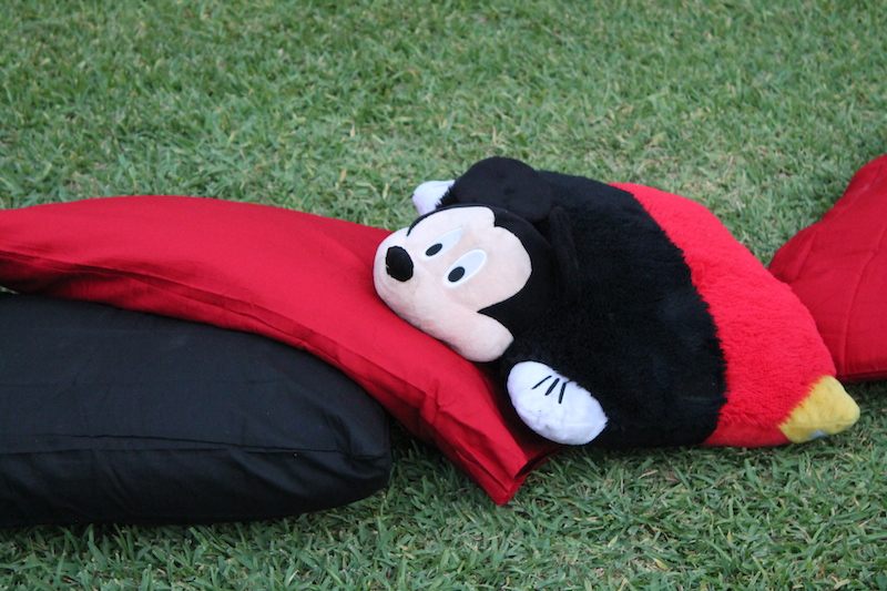 LAURA'S little PARTY: Mickey Outdoor Movie Night + FREE printables!