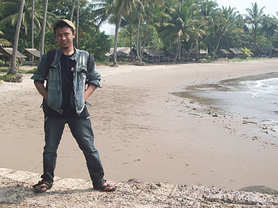 eko marwanto di pantai, pantai anyer