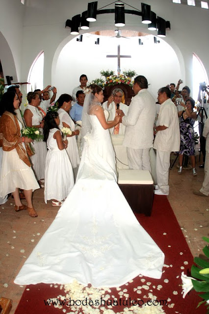 boda en playa, beach wedding, Oaxaca, México, Bodas Huatulco, Wedding Planner