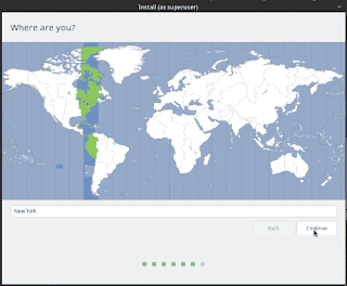 Linux Mint 19 installation slide selecting timezone