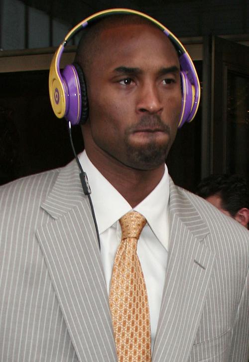IB Exclusive: Kobe Bryant Spotted in the Custom "Beats By Dre" Lakers 