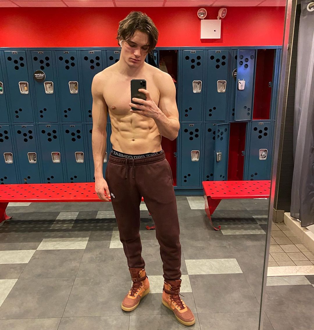 locker-room-selfie-hipster-hunk-mason-mckenrick-shirtless-sexy-dude-body