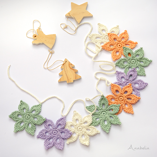 Christmas crochet arrangements, Anabelia Craft Design