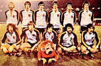 SELECCIÓN DE BÉLGICA - Temporada 1979-80 - Millecamps, Meeuws, Vandenbergh, Coeck, Martens y Vandereycken; Custers, Ceulemans, Van der Elst, Gerets y Verheyen - BÉLGICA 2 (Verheyen y Van der Elst) URUGUAY 0 - 18/03/1980 - Partido amistoso - Bruselas, Bélgica, estadio Rey Balduino