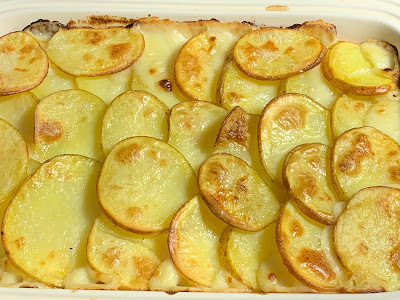 Close up of cooked Garlic Chicken and Leek Potato Bake