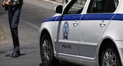 Σοκ έχει προκαλέσει η υπόθεση της 55χρονης γυναίκας, η οποία φέρεται να πλησίαζε και να χαράκωνε μωρά που βρίσκονταν με τις μητέρες τους σε ...