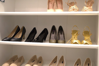 Shoe closet