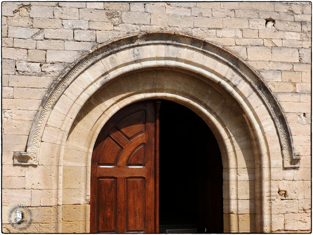 GRIGNAN (26) - Chapelle romane Saint-Vincent