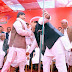 अखिलेश यादव ने मंच पर पांव छुए चाचा शिवपाल के, बोले, हमारे बीच नहीं थीं दूरियां, भाजपा को इससे बेचैनी Akhilesh Yadav touched uncle Shivpal's feet on the stage, said, there was no distance between us, BJP is worried about this