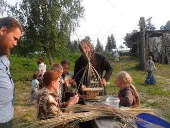 Плетение из ивовой лозы в Омске