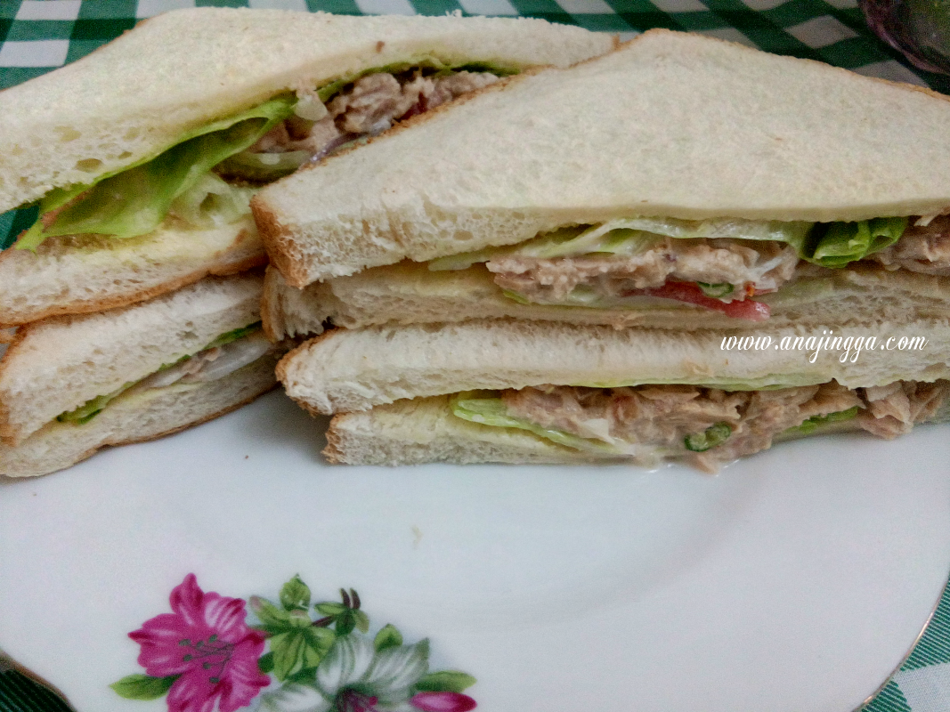 Sandwich Tuna Untuk Sarapan - anajingga