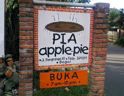 pia apple pie bogor