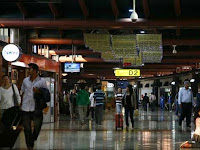 Loket Tiket Pesawat Di Bandara Soekarno-Hatta Ditiadakan