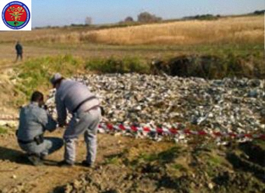 Rifiuti pronti per essere tombati. Denunciate tre persone