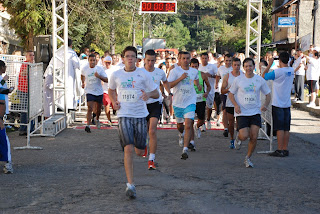  Largada dos atletas da corrida de rua