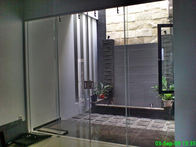 Mugi Jaya Cibubur Pintu Sliding Frameless 