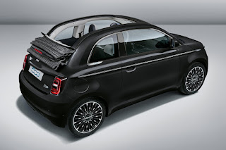Fiat 500 Convertible La Prima by Bocelli (2022) Rear Side