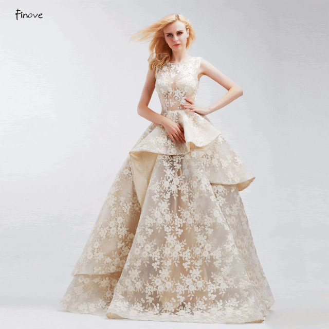 Finove 2018 Vintage Embroidery Wedding Dresses Champagne Bridal Gown Sleeveless Layered Lace Floor Length vestidos de novia