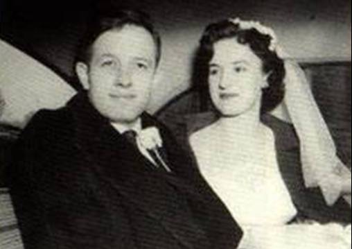 John Forbes Nash y Alicia LardÃ© el dÃ­a de su matrimonio