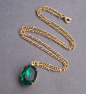vintage glass jewel necklace emerald green gold glam by Two Cheeky Monkeys on Etsy