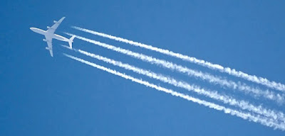 37contrail2 Mengapa Asap Pesawat Membentuk Awan Di Langit