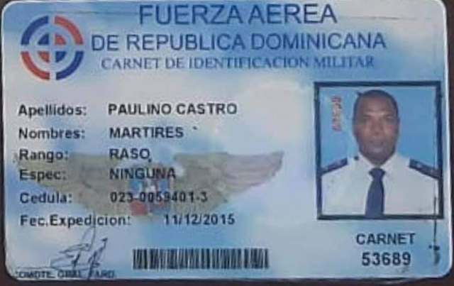  Al Capo Mártires Paulino Castro, se les ocupó un carnet  de la Fuerza Aérea