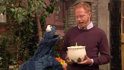 Sesame Street Episode 4263. Jesse Tyler Ferguson talks with Cookie Monster about fragile.