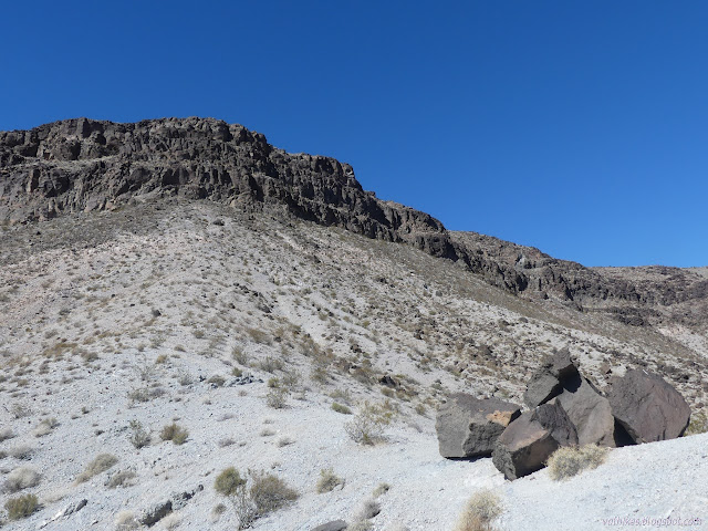 10: white, loose rocks to climb