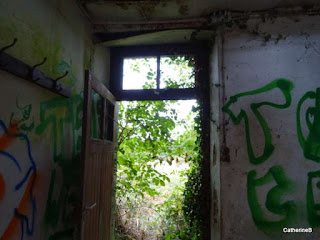 urbex-ferme-girouettes-porte-jpg