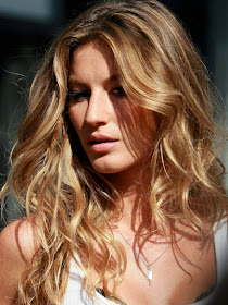 Gisele+Bundchen+-+Beachy+Hair.jpg