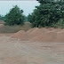 Illegal sand smuggling वर्धा नदीतून अवैध रेती तस्करी जोमात: प्रशासनाचे दुर्लक्ष?