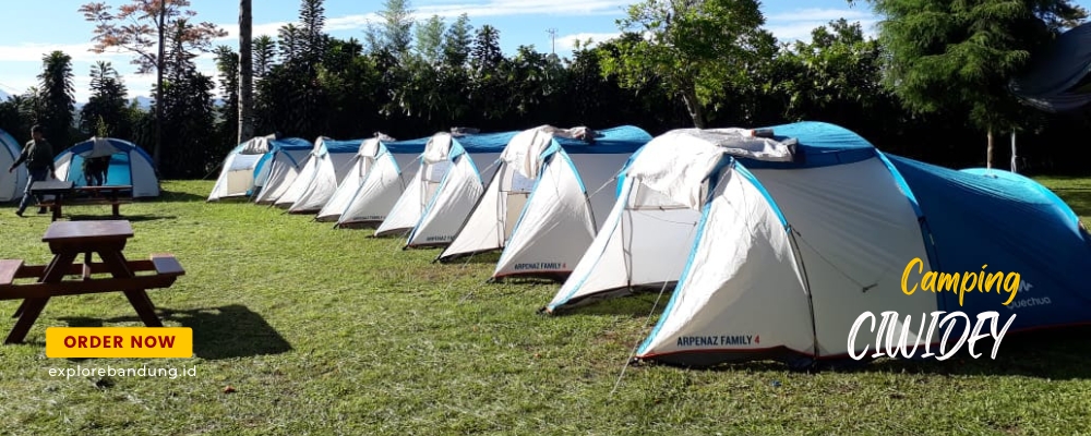 Aktivitas camping di Ciwidey Bandung Selatan