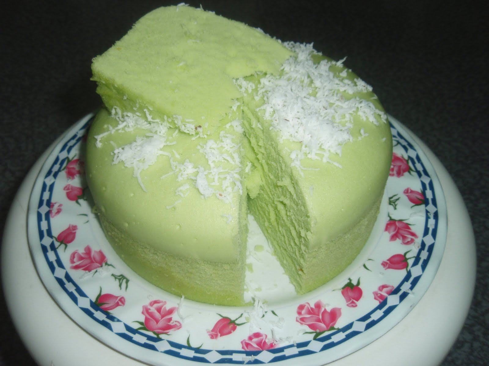 Chantique Cupcakes: kek kukus pandan & kek kukus pelangi