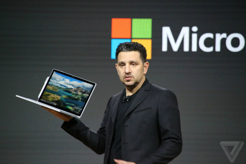 Microsoft trình làng laptop Surface Book mới và máy tính Surface Studio