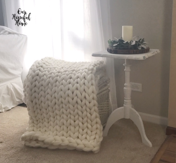 large cream colored chunky knit blanket