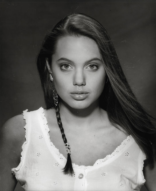 Nah never mind here Bikini Photoshoot off Angelina Jolie at 15yearold