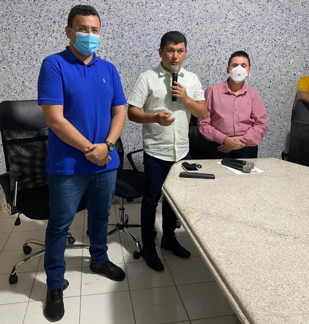 Rubens Vieira apoiando a transição no município de Cocal ao lado do novo prefeito Nonatinho do Sindicato e vice Dr. Douglas.