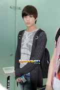 Airport Style: SMTOWN Artists Head to L.A. (kai exo airport style )