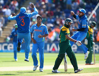 Umesh-Yadav-dismissal-Hashim-Amla-India-vs-South-Africa-ICC-Champions-+Trophy-2013