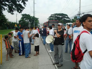 Kilos - Protesta sa Harap ng Toyota