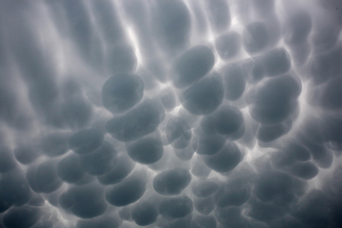 Mammatus Clouds 10 Penampakan dan Formasi Awan Unik dan Menakjubkan