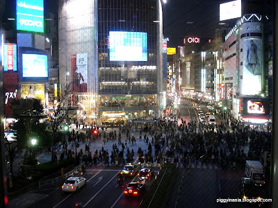 shibuya crossing at night