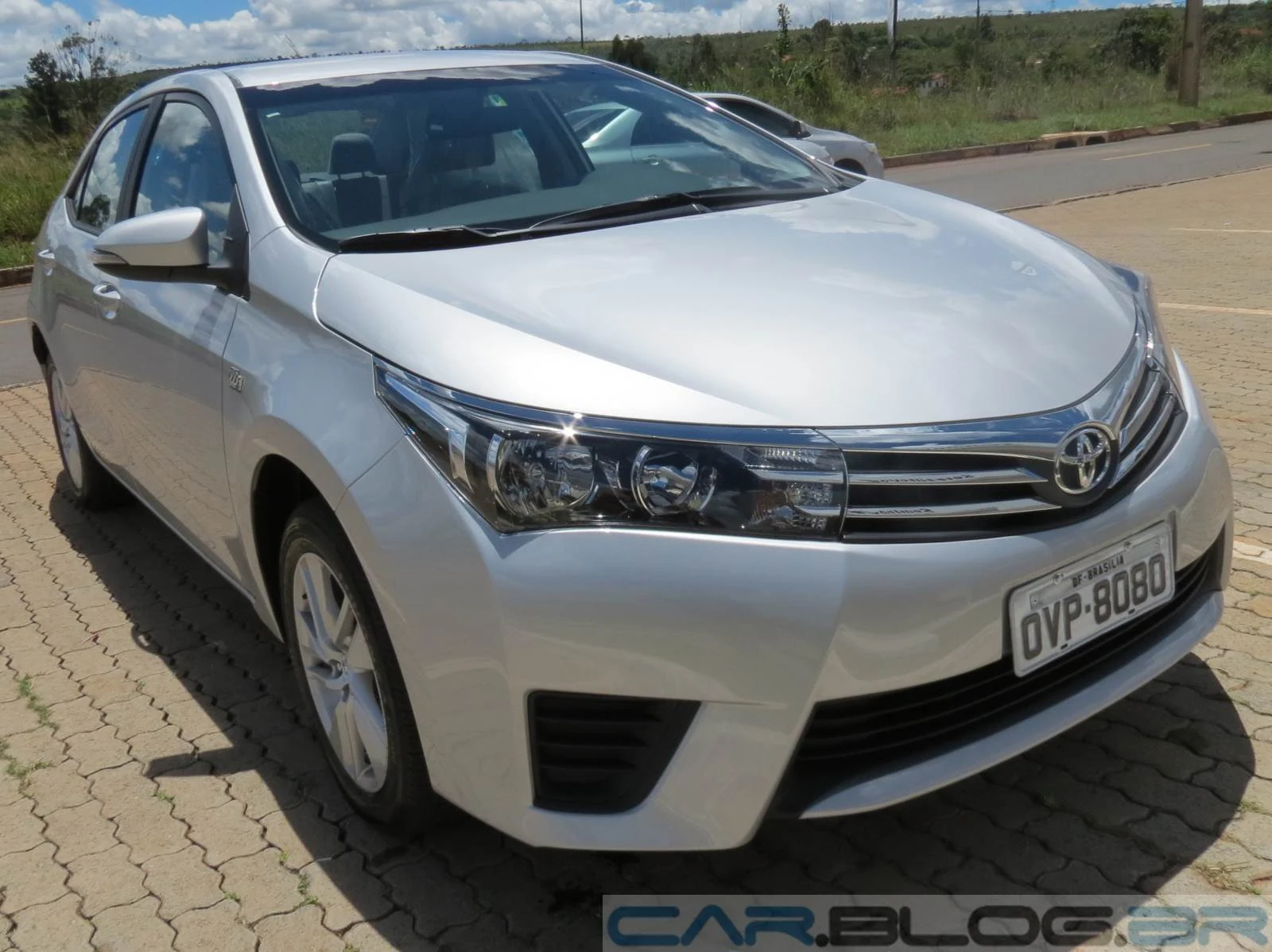 Novo Toyota Corolla GLi 2016 Upper