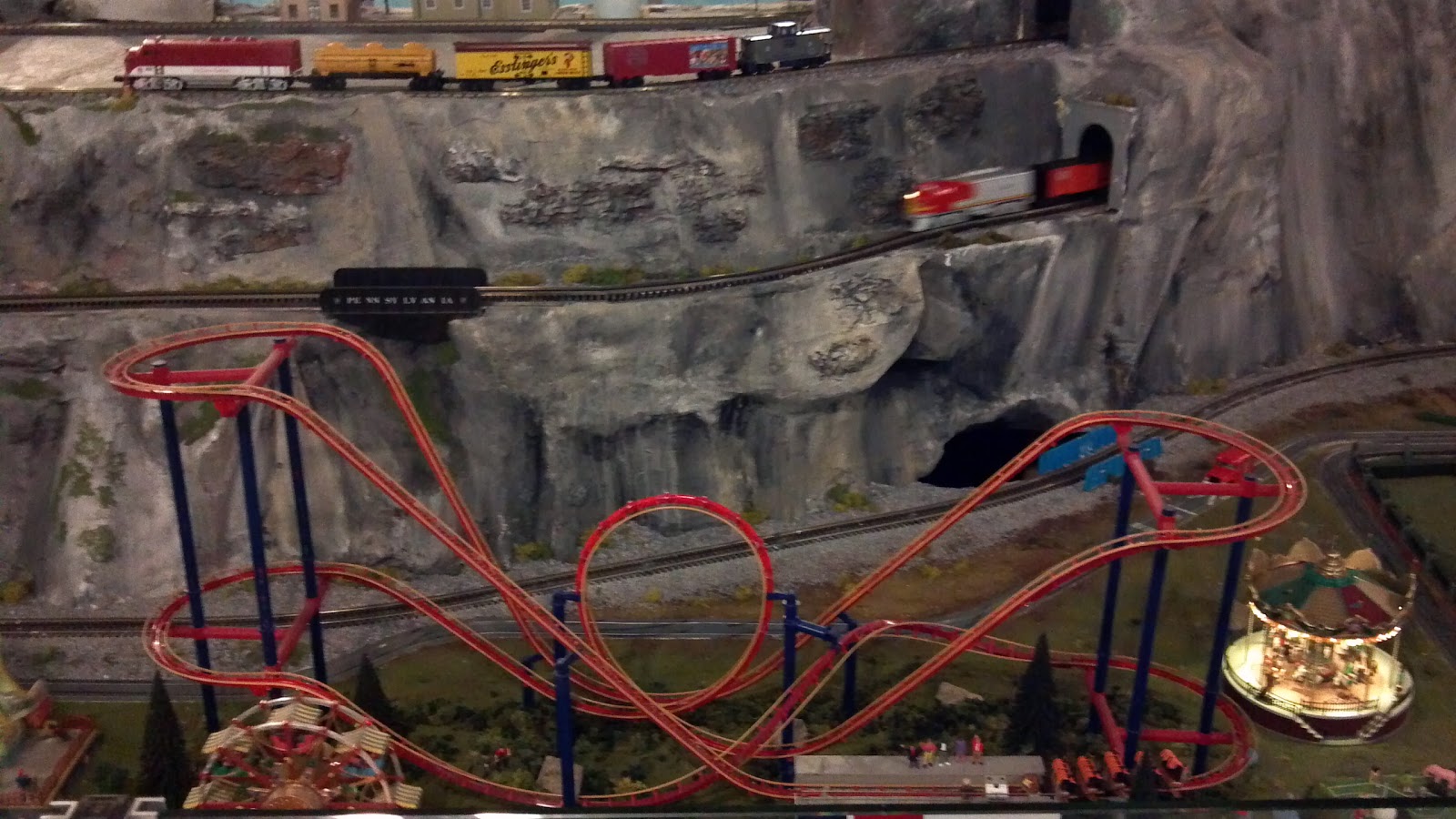 Model Railroad Rollercoaster