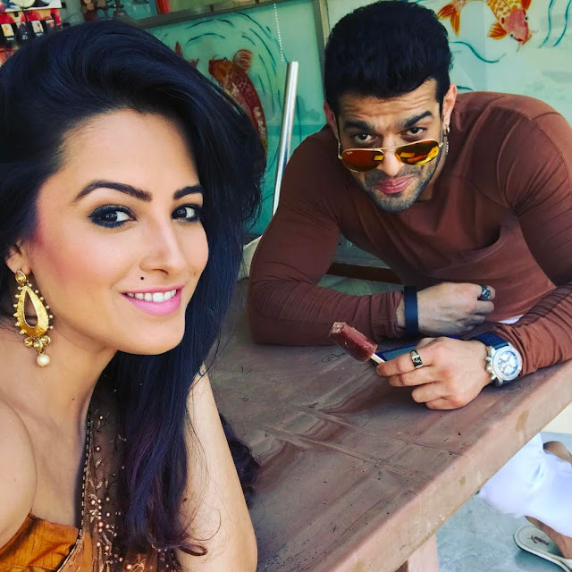 Anita Hassanandani Cute Photo with Karan Patel