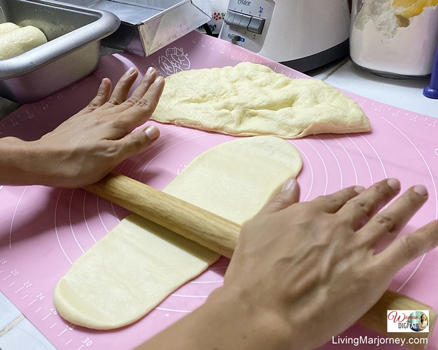 Kneading Bread Tips