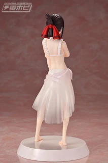 Kaguya Shinomiya y Chika Fujiwara Assemble Heroines & Summer Queens - Figuras de Kaguya-sama: Love is War en traje