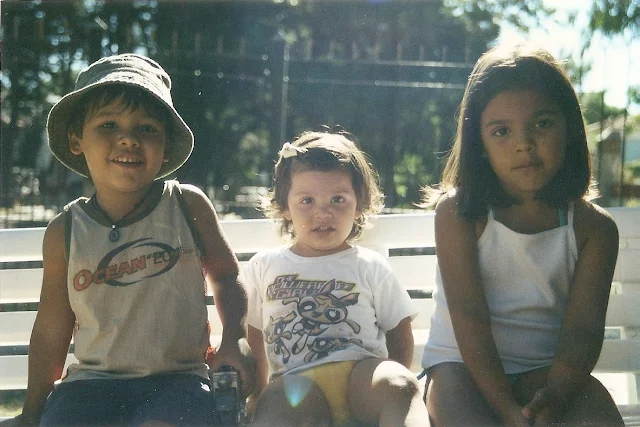 Juan Cruz de 2 años y 8 meses, Bianca en el medio de casi 2 años, Laila próxima a cumplir 4 años @ SanBer summer 2002
