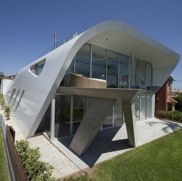 the australian architect tony owen partners designed moebius house in ...